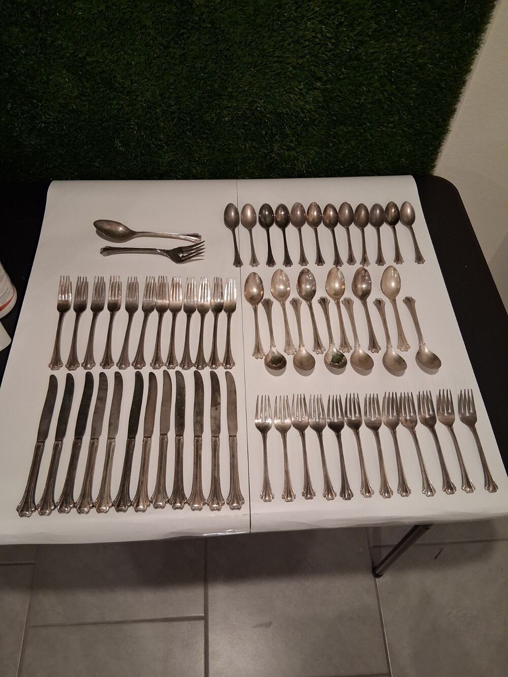 VTG FB Rogers Silverplate Flatware Set 46 Pcs Elegant Fluted Design Tarnished
